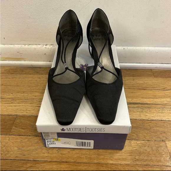 Mootsies Tootsies Shoes Mootsies Tootsies Black Satin Mid Heel